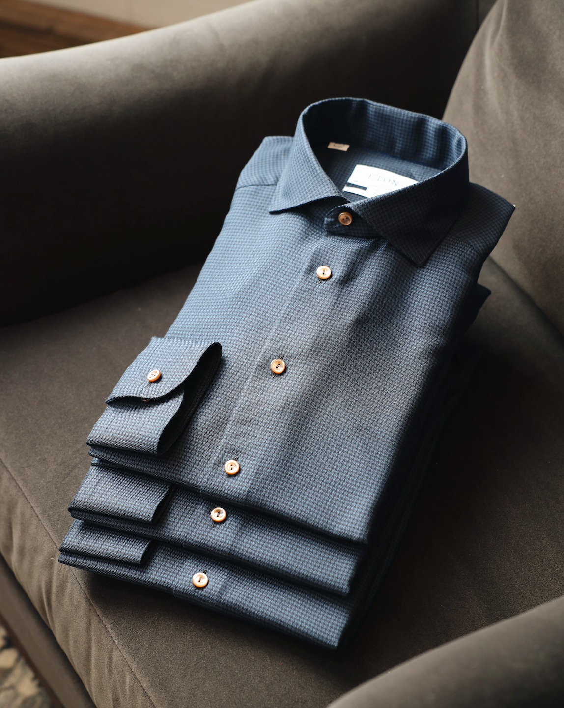 shop dress shirts Comfort Stretch Non-Iron Solid Shirt With Contrast Trim A solid addition to our performance dress shirts DRESS SHIRTS Taylor Richards