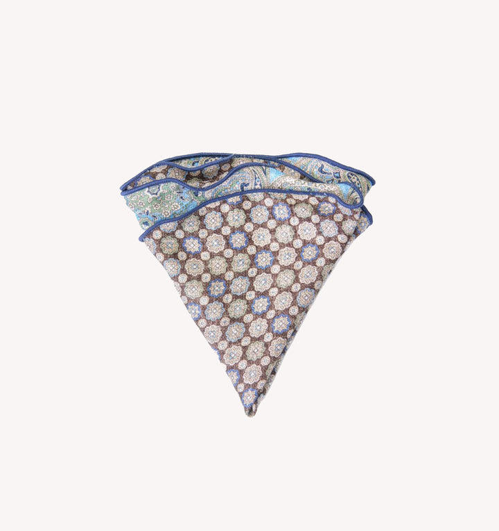 Edward Armah Reversible Pocket Round in Sky Brown