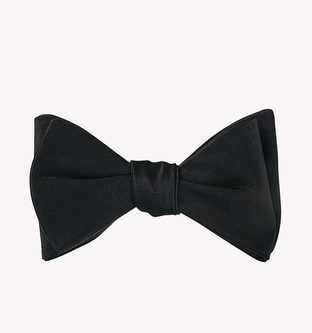 R. Hanauer Formal Bowtie in Black